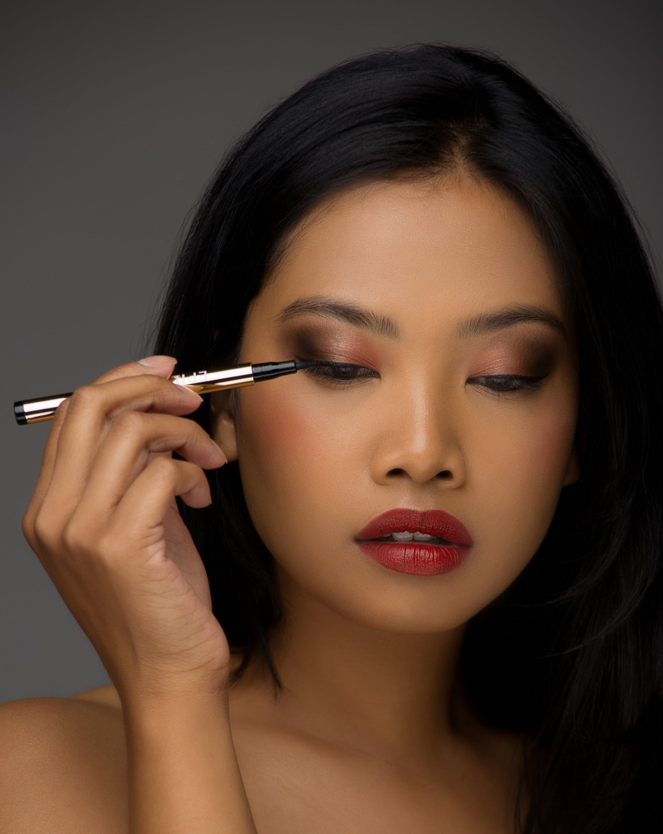 Line & Define Liquid Eyeliner Matte + Shimmer | Waterproof