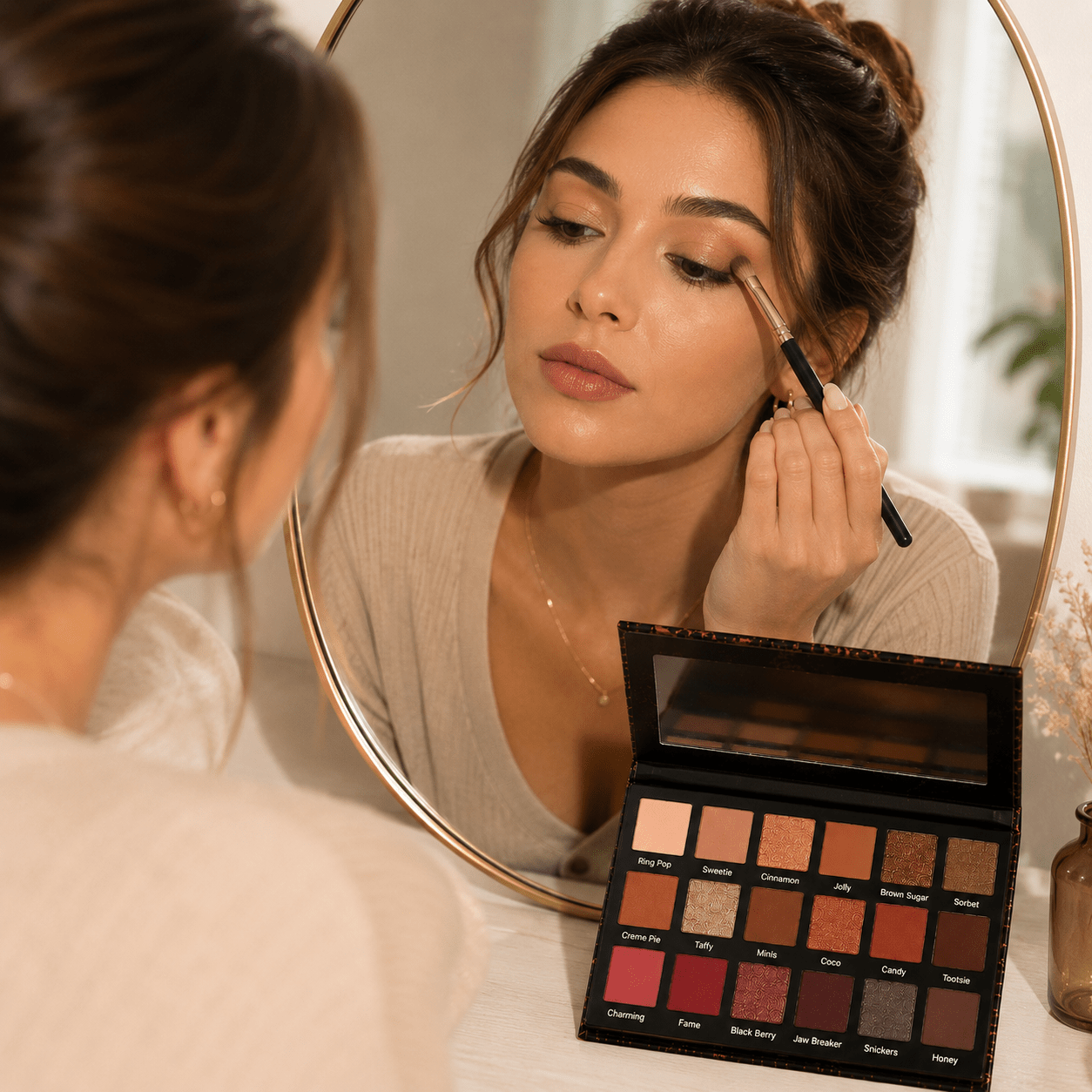 Marya's 18-Color Eyeshadow Palette - Greycord BeautyGreycord Beauty